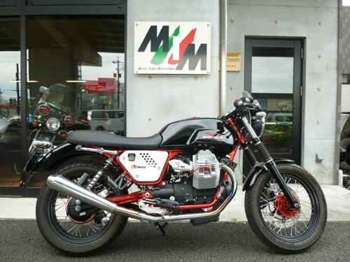 MOTO GUZZI V7 RACER